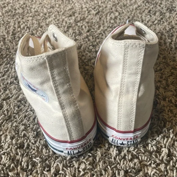 Beige Converse All Star Chuck Taylor (size 6 mens) (size 8 women's) - Picture 4 of 9